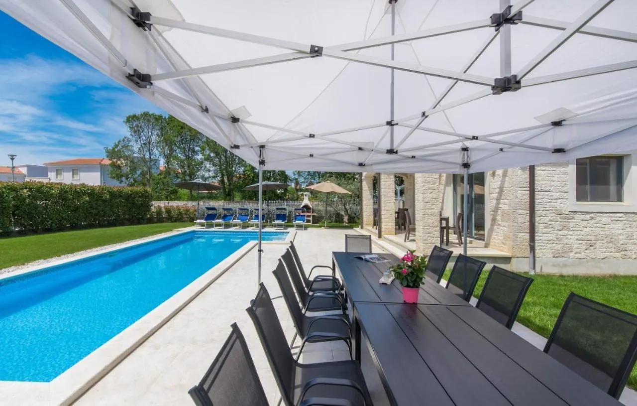 Villa Lory Tar-Vabriga 0*,  Croatia