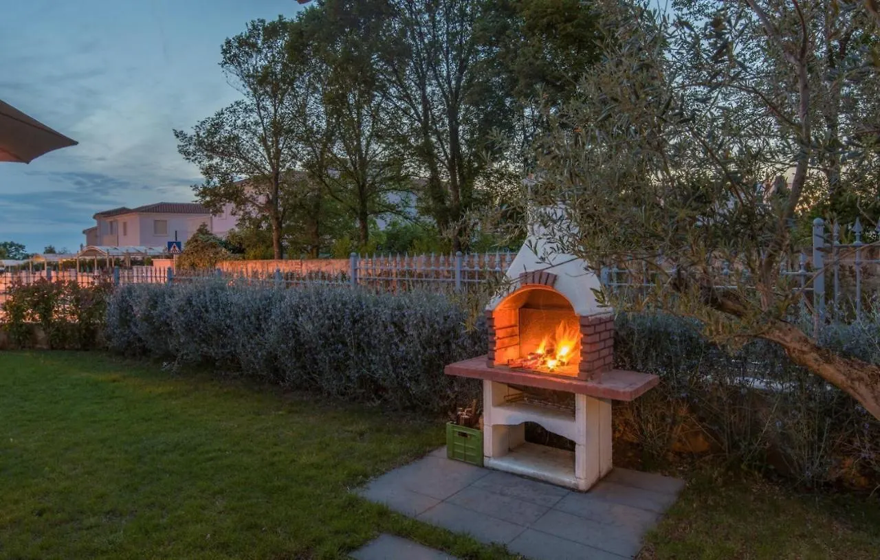 Villa Lory Tar-Vabriga 0*,  Croatia