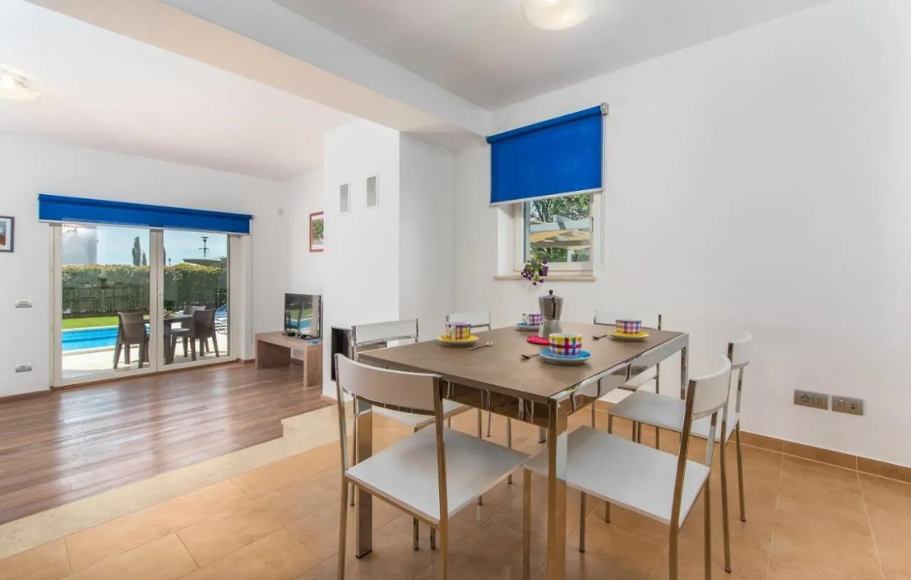 Villa Lory Tar-Vabriga
