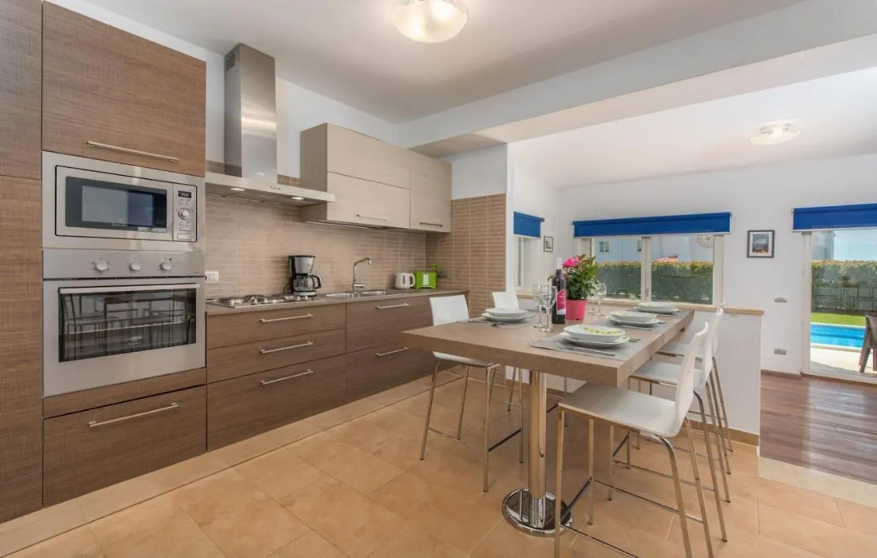 Villa Lory Tar-Vabriga Croatia