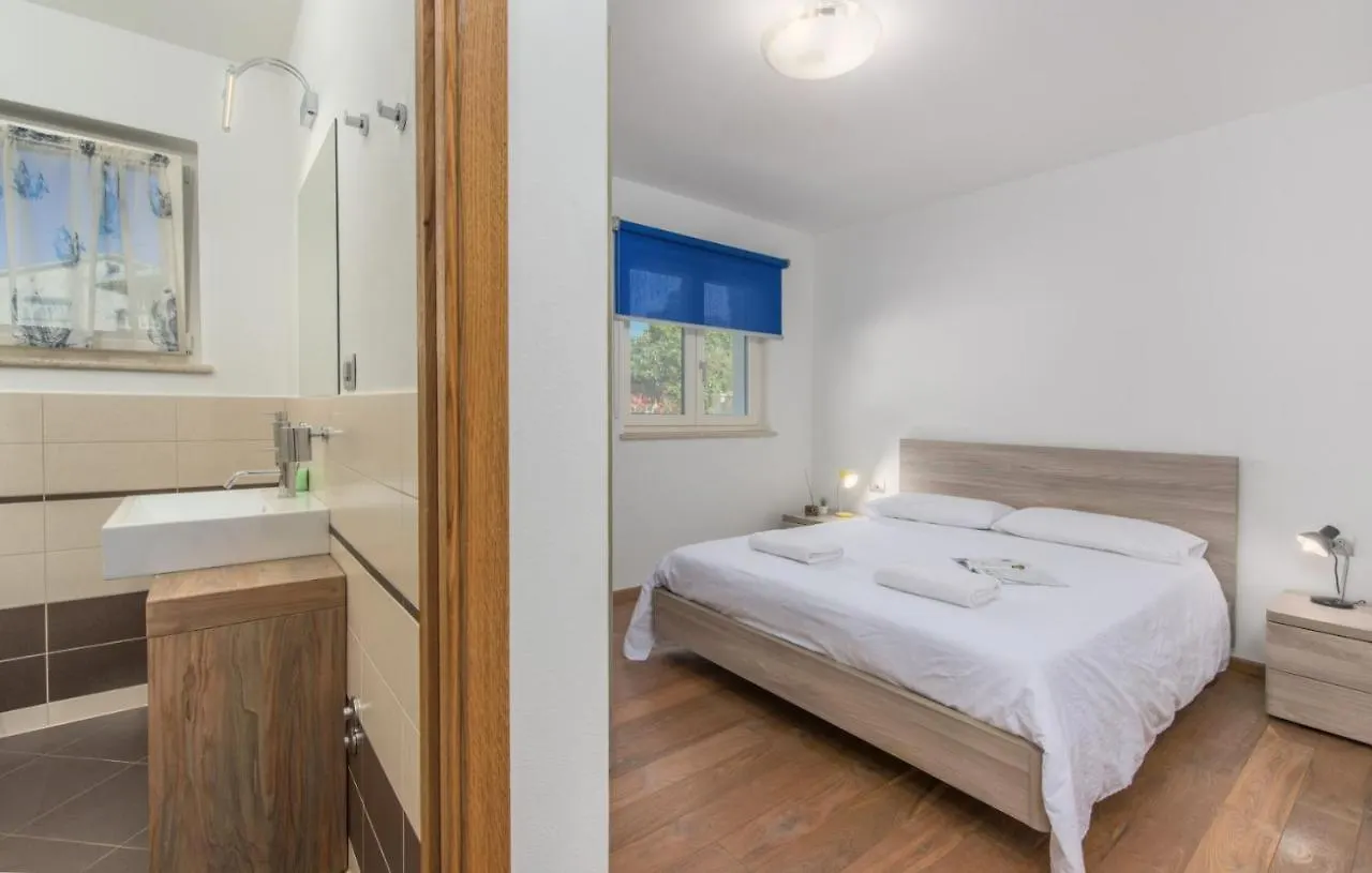 Villa Lory Tar-Vabriga