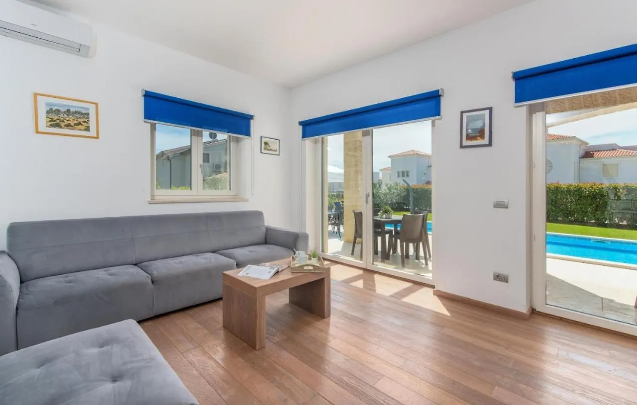 Villa Lory Tar-Vabriga
