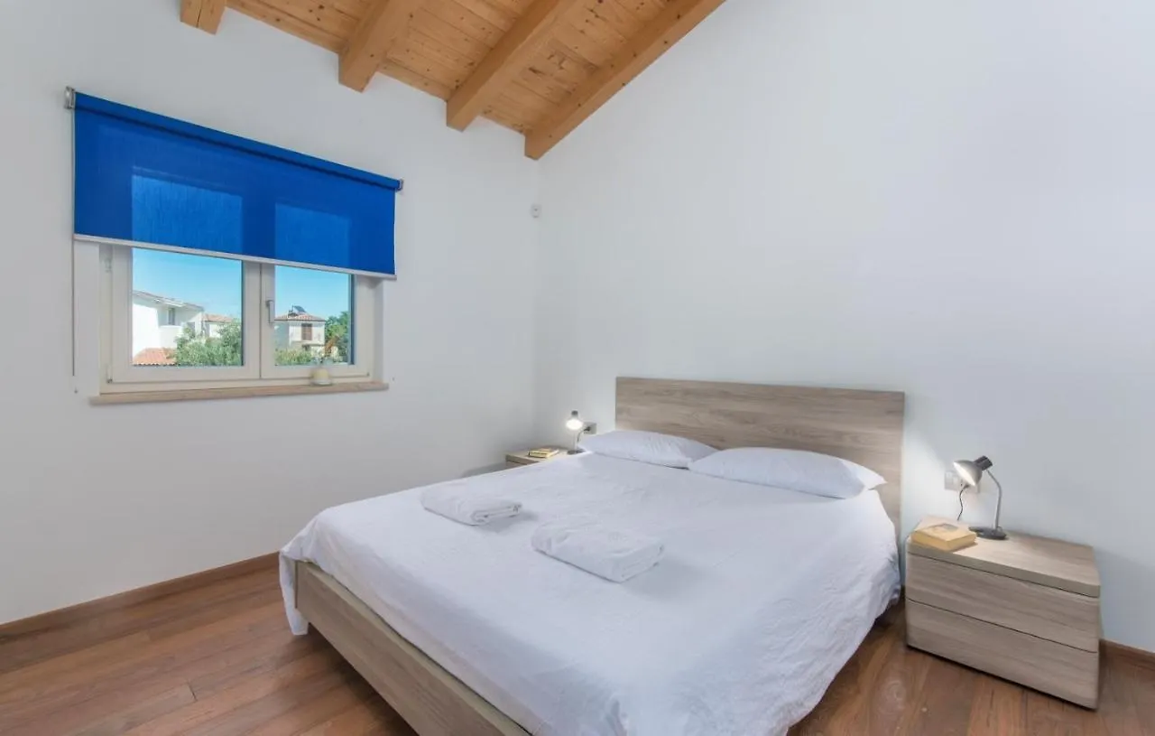 Villa Lory Tar-Vabriga 0*,