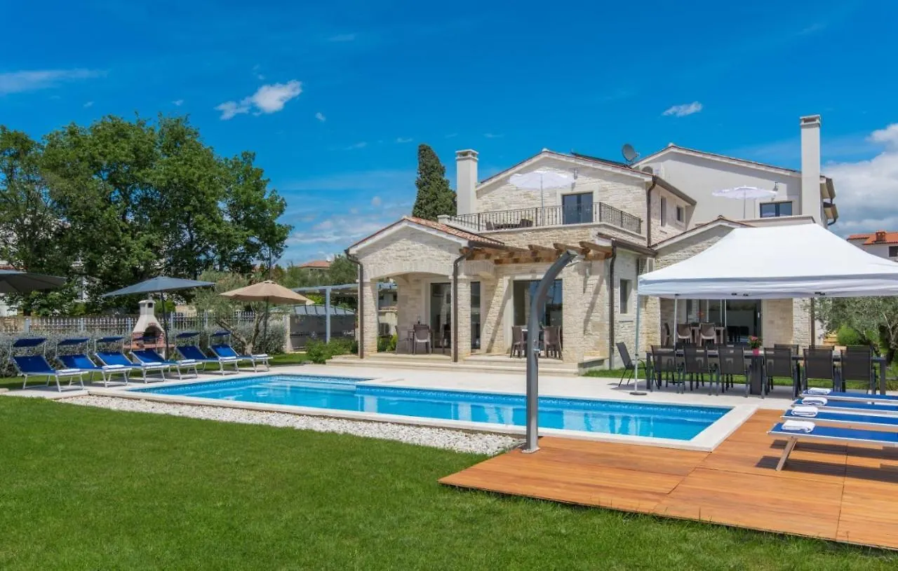Villa Lory Tar-Vabriga
