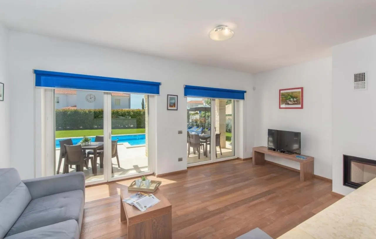 Villa Lory Tar-Vabriga
